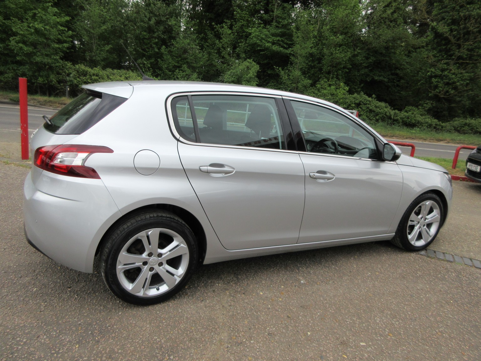 Peugeot 308 - Image 10