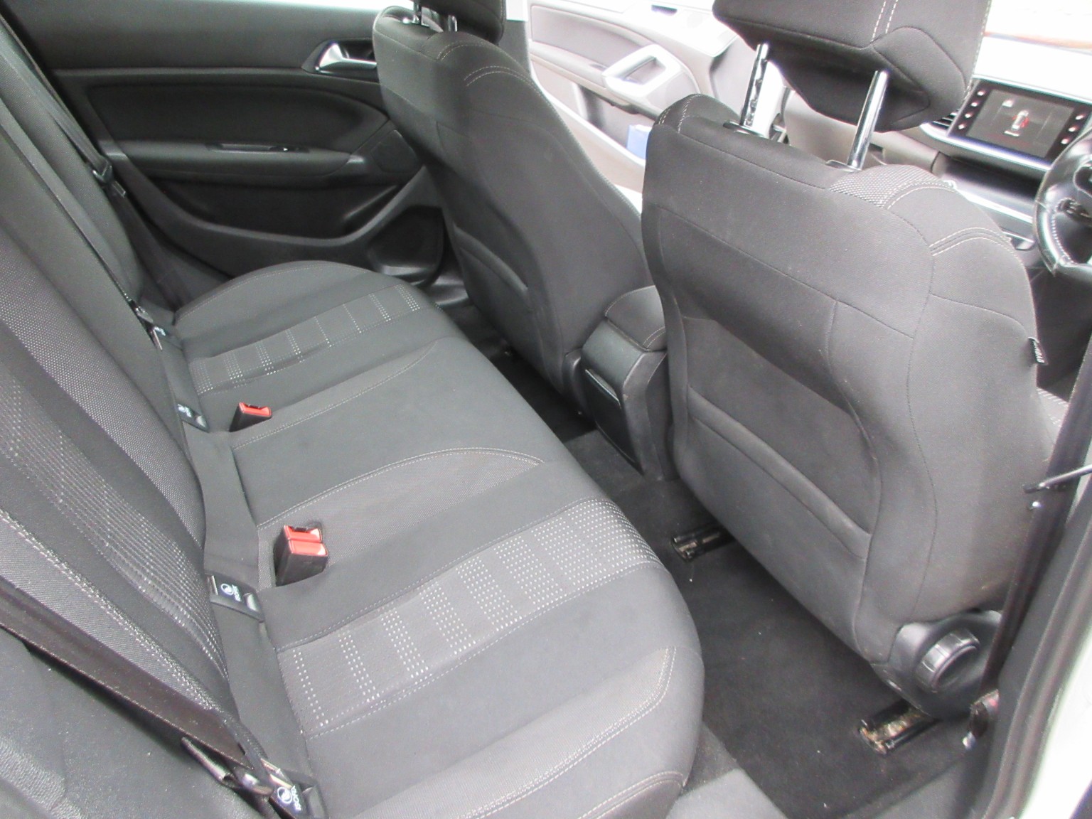 Peugeot 308 - Image 15