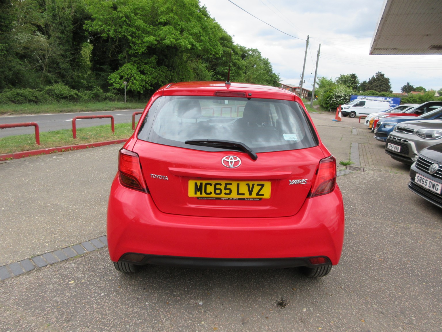 Toyota Yaris - Image 9