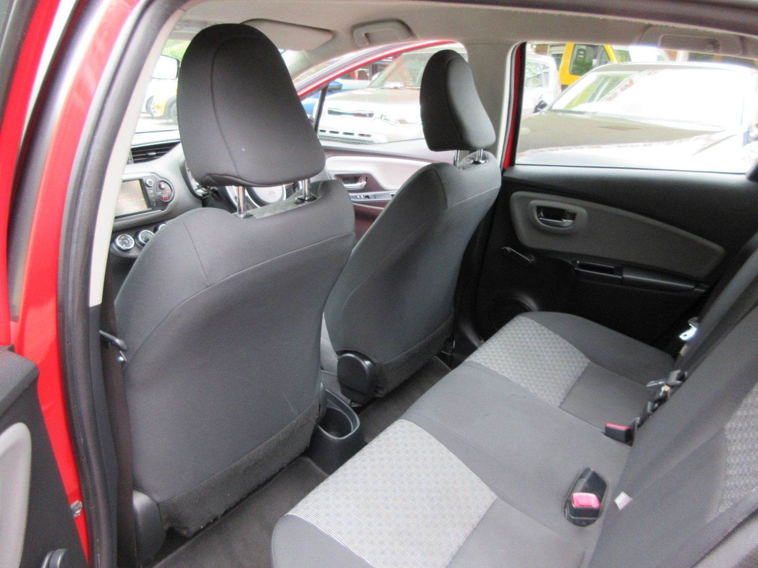 Toyota Yaris - Image 16