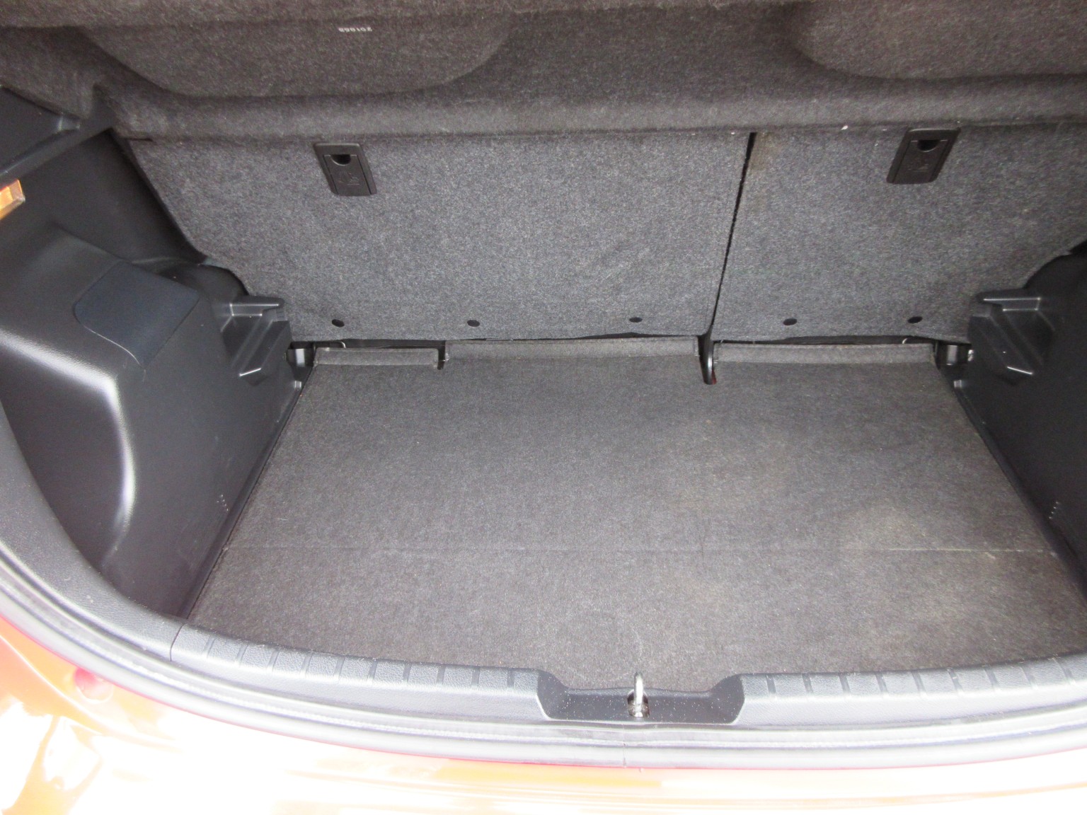 Toyota Yaris - Image 18