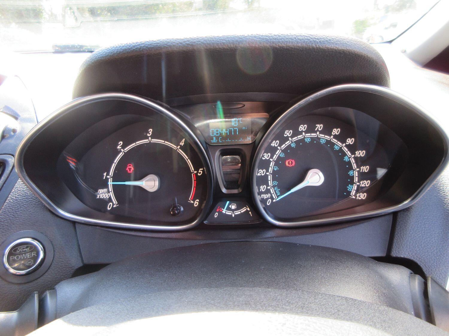 Ford B-Max - Image 18