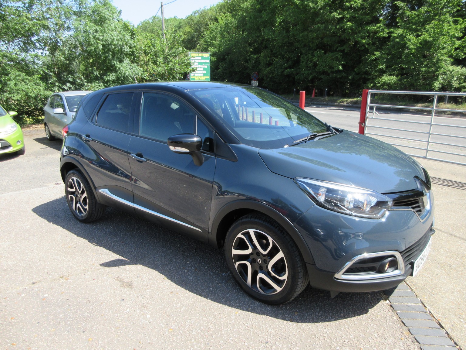 Renault Captur - Image 3