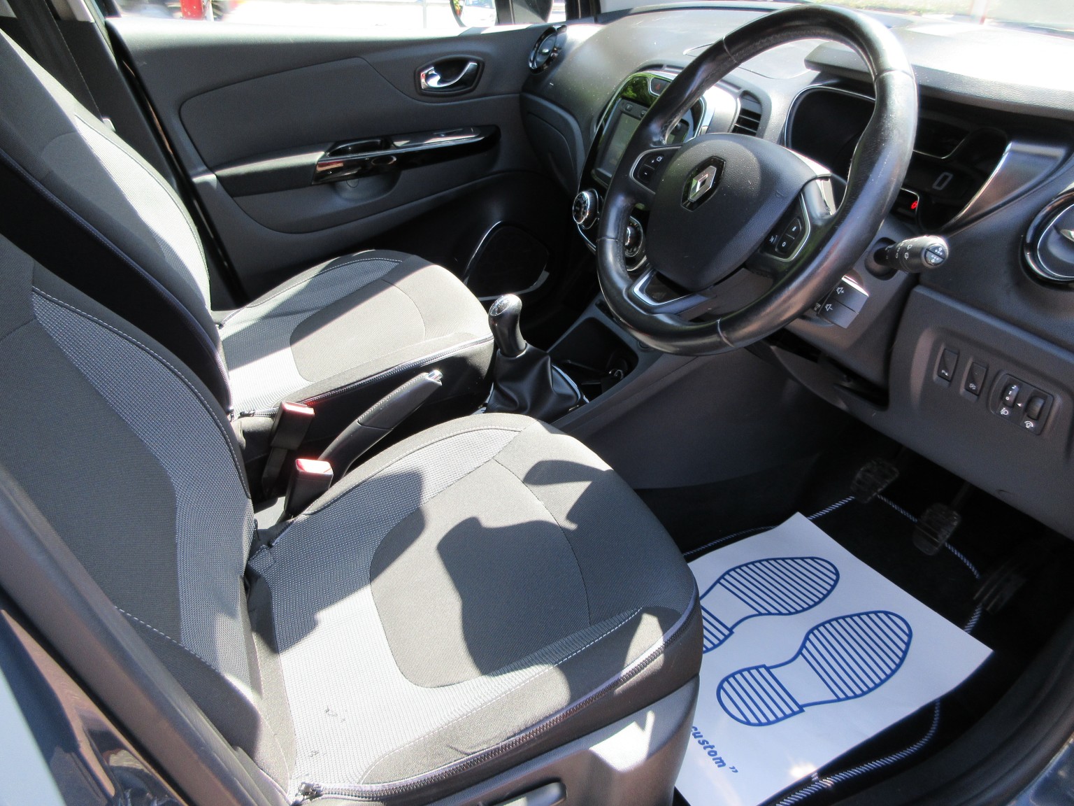 Renault Captur - Image 14