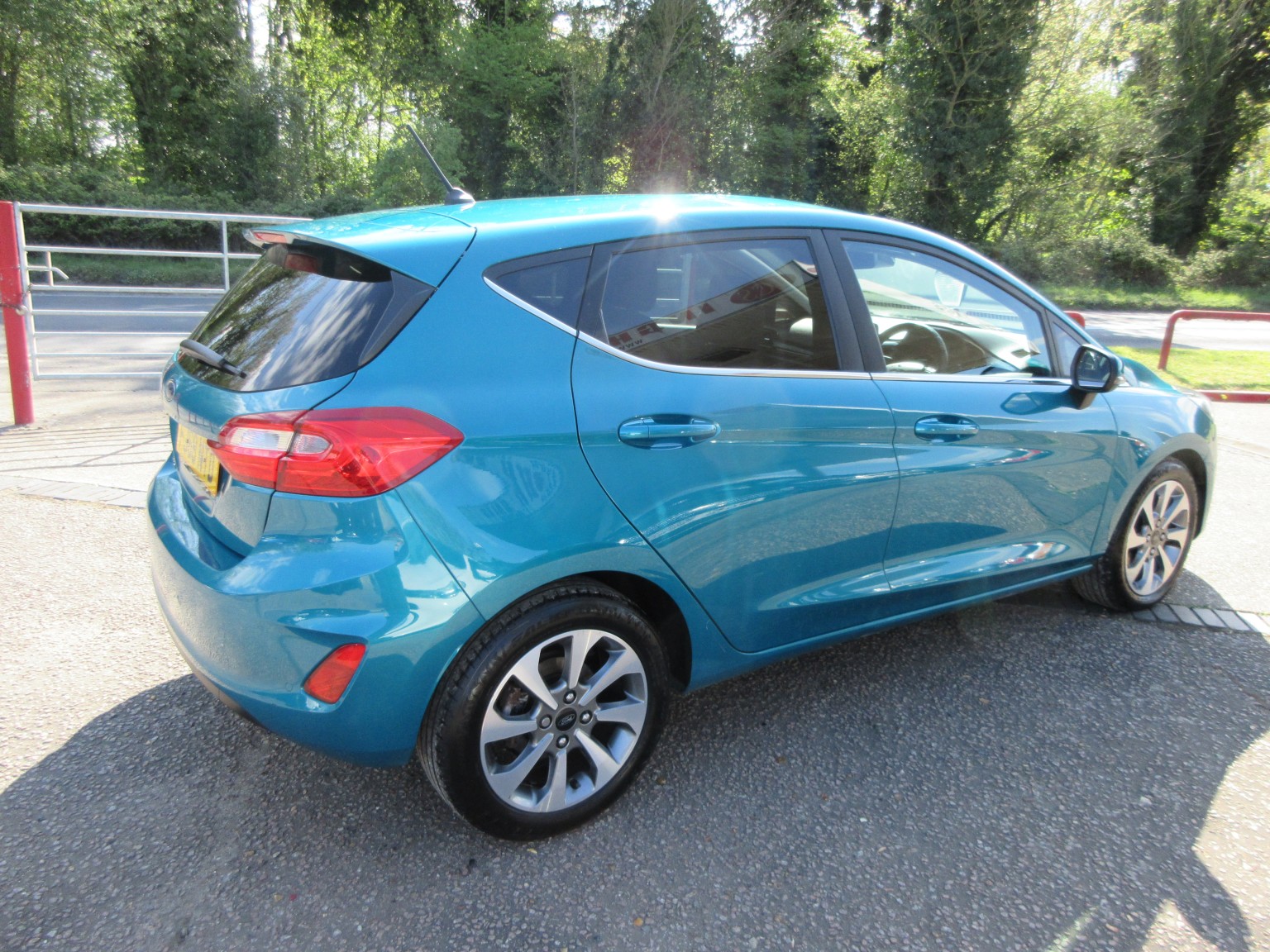 Ford Fiesta - Image 10