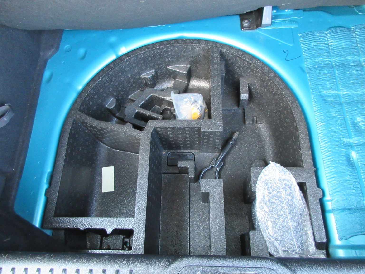 Ford Fiesta - Image 18
