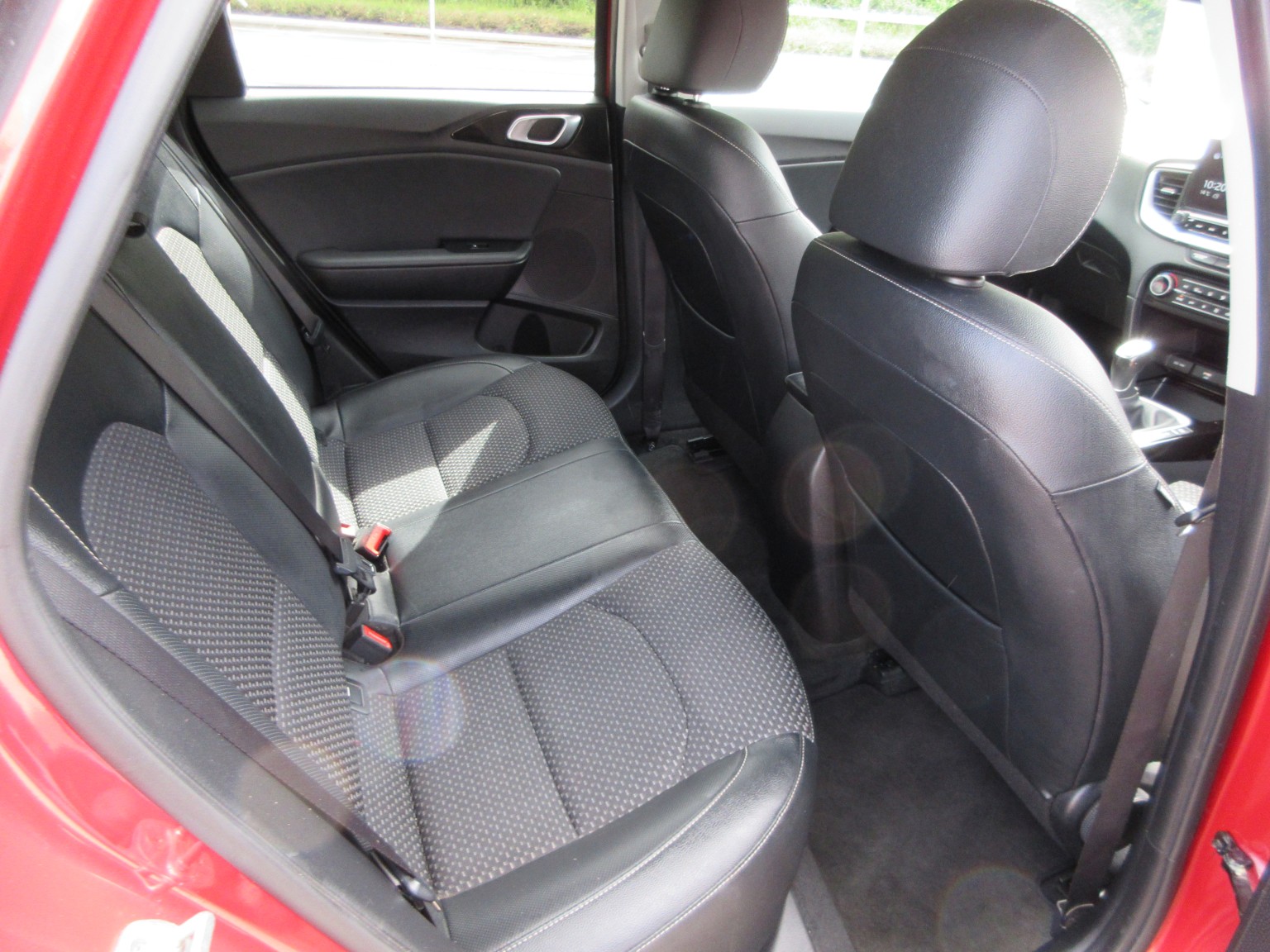 Kia Ceed - Image 13