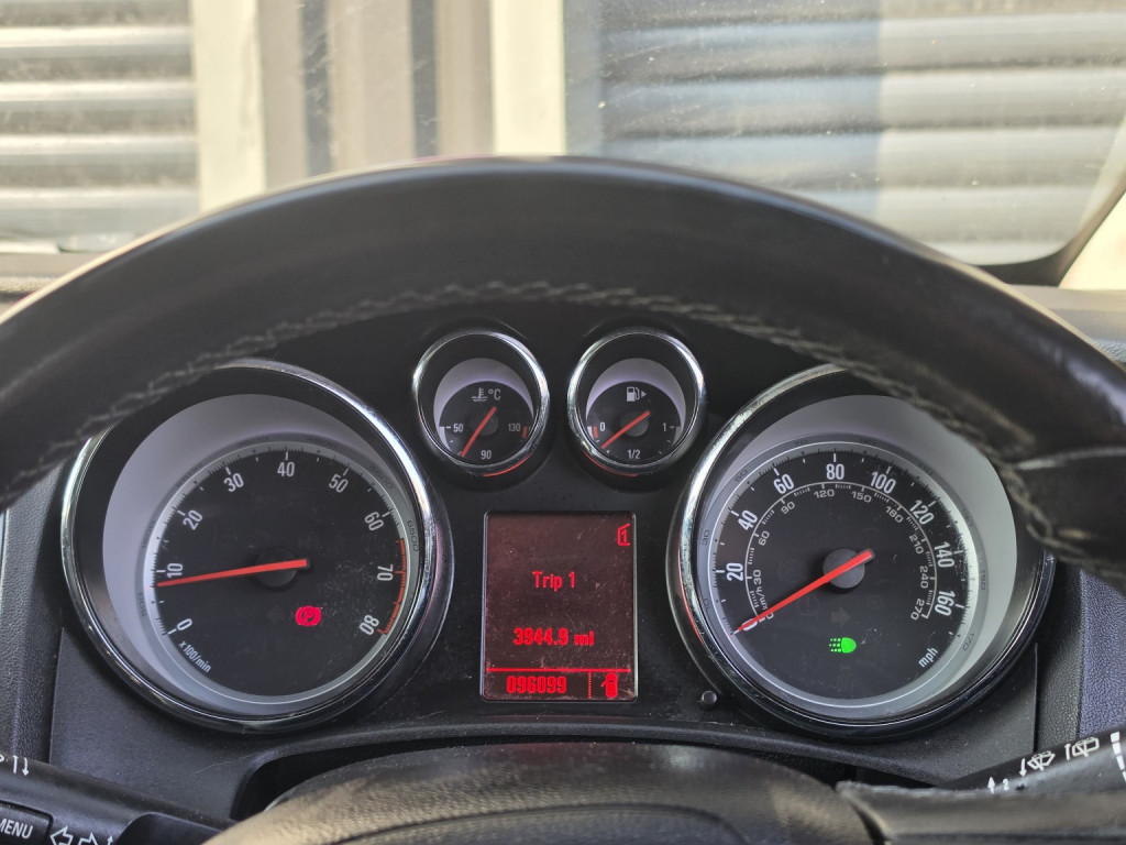 Vauxhall Astra - Image 12