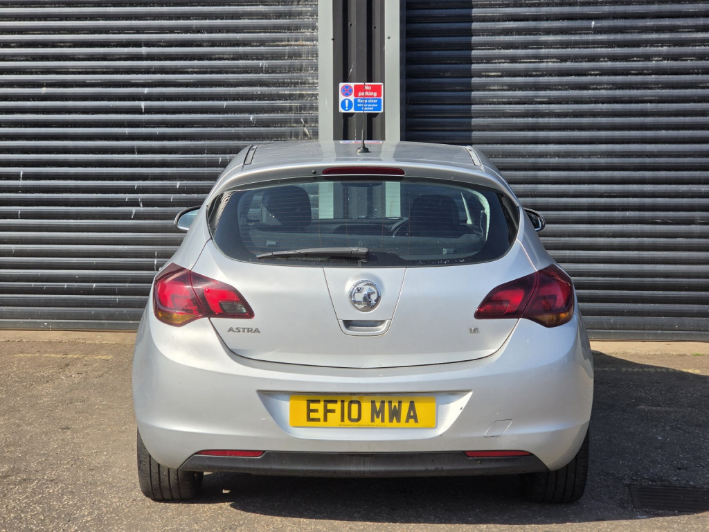Vauxhall Astra - Image 15