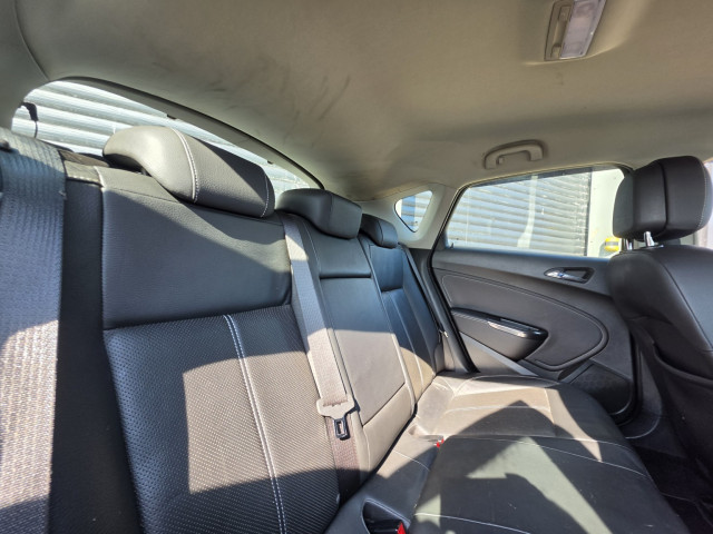 Vauxhall Astra - Image 19
