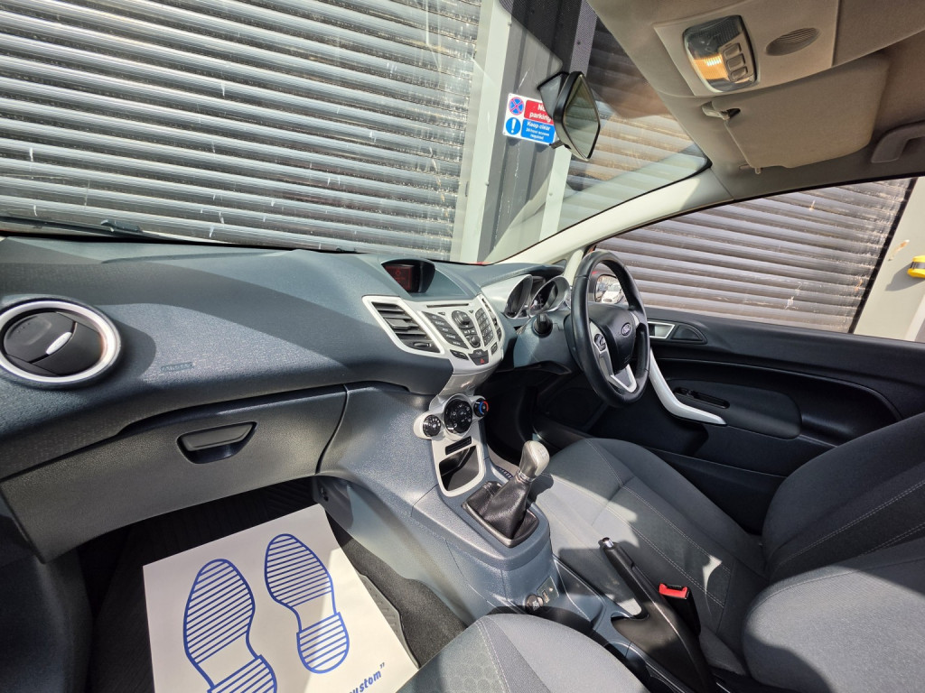 Ford Fiesta - Image 6