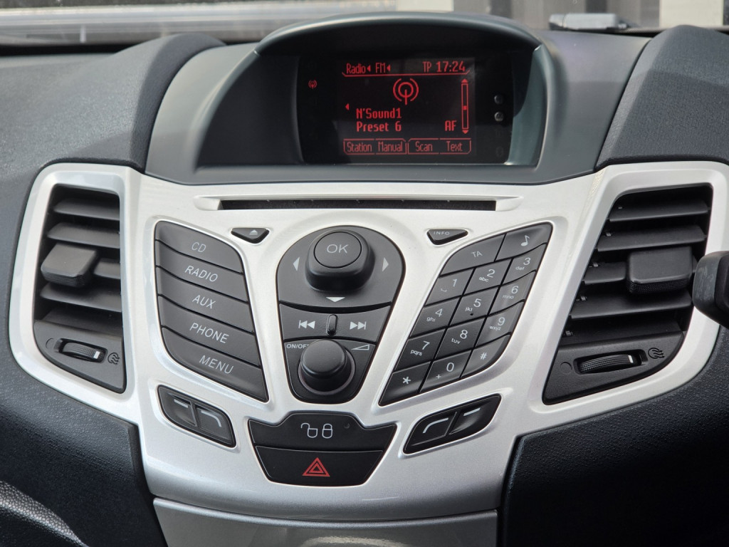 Ford Fiesta - Image 8