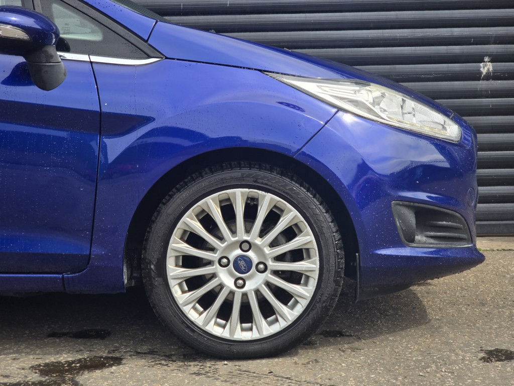 Ford Fiesta - Image 6