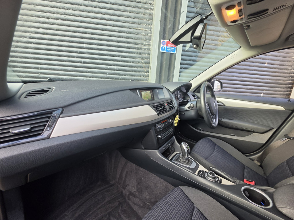 Bmw X1 - Image 12