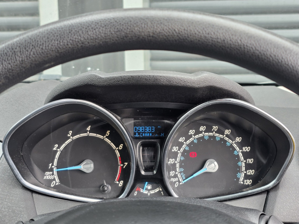 Ford Fiesta - Image 12