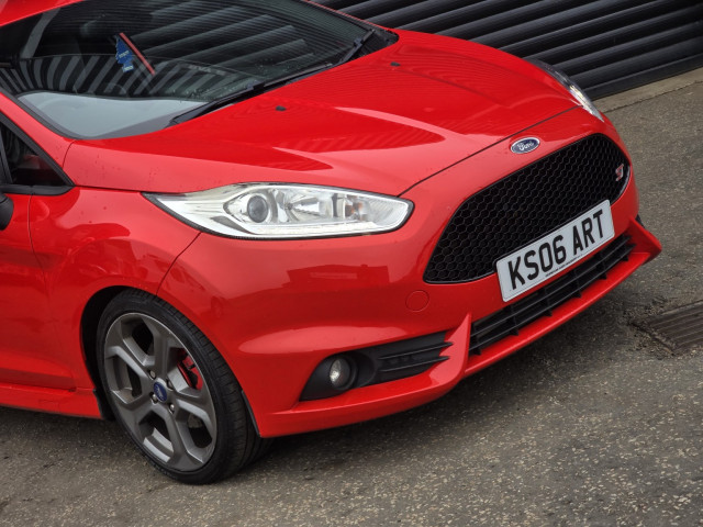 Ford Fiesta - Image 17