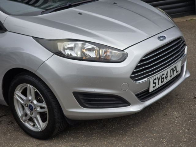Ford Fiesta - Image 18