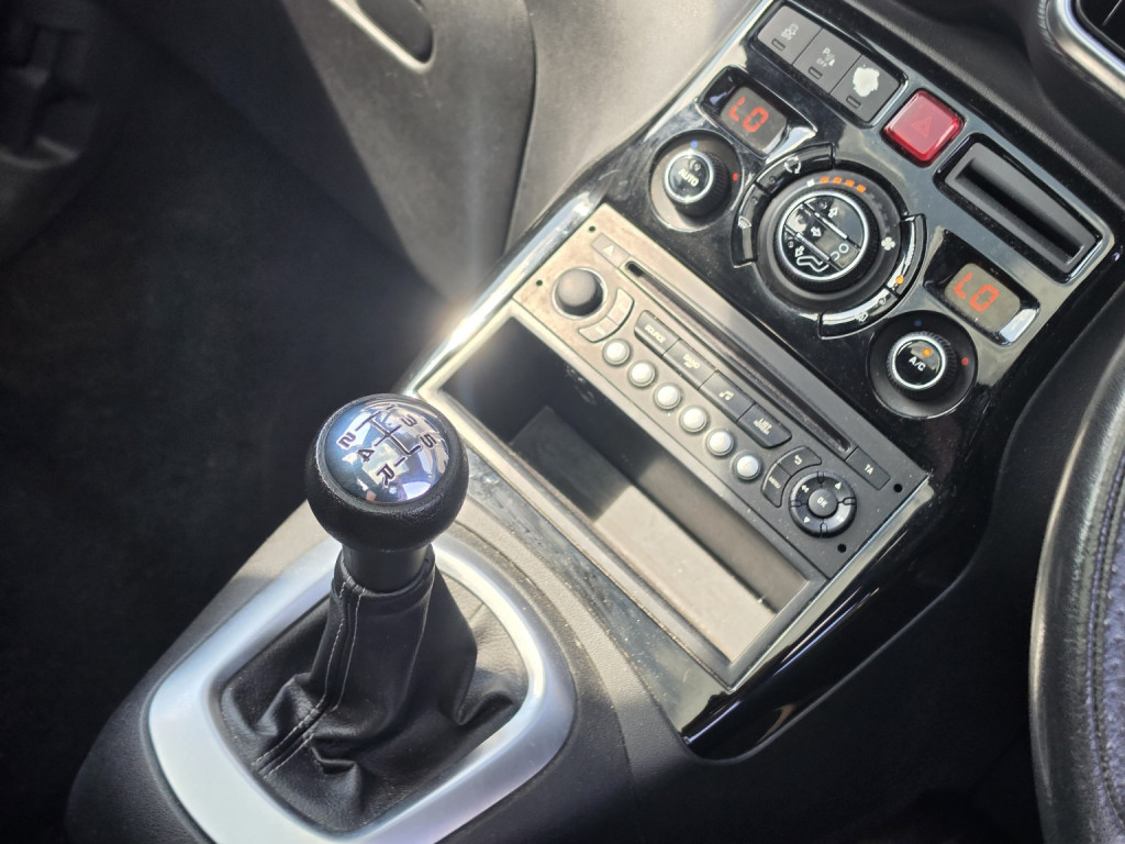 Citroen C3 Picasso - Image 12
