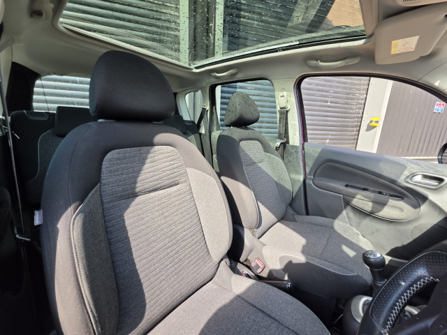 Citroen C3 Picasso - Image 17