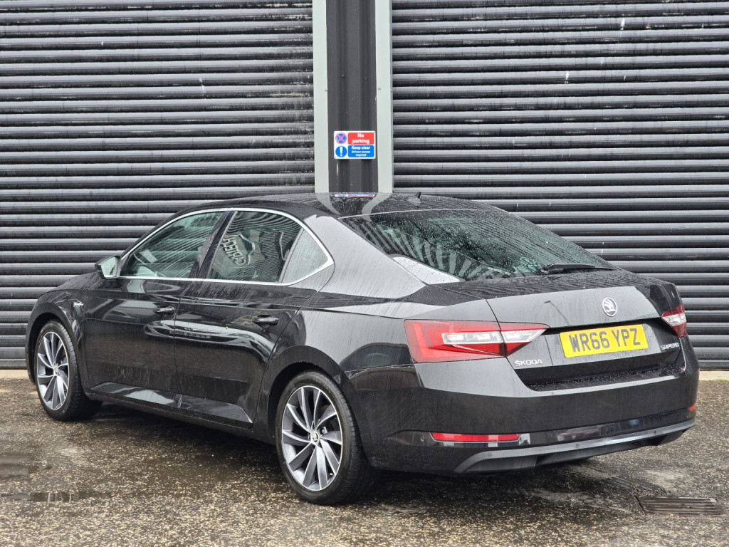 Skoda Superb - Image 10