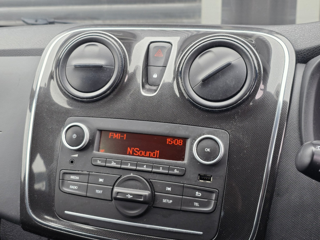 Dacia Sandero - Image 11