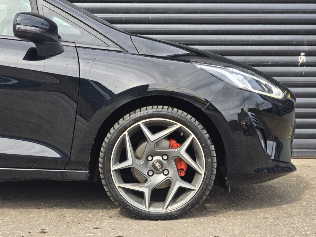 Ford Fiesta - Image 9
