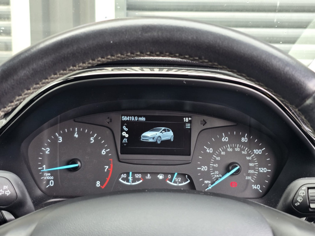 Ford Fiesta - Image 11