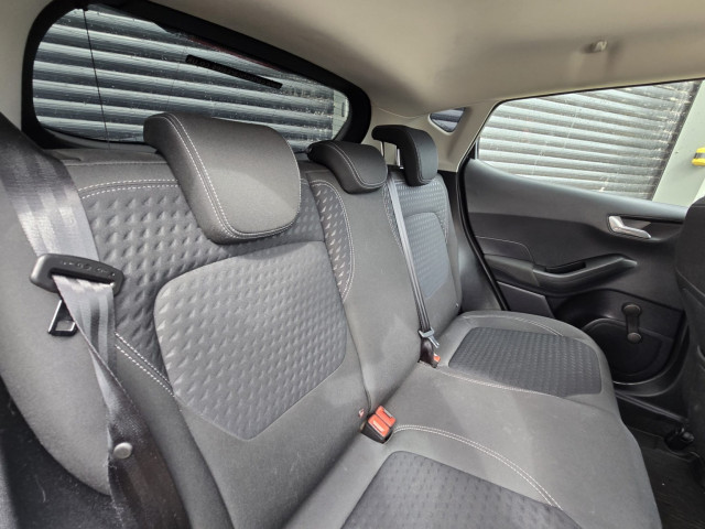 Ford Fiesta - Image 19