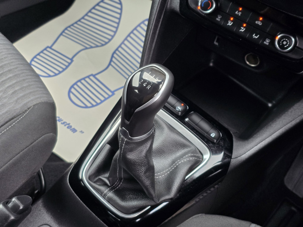 Vauxhall Corsa - Image 13