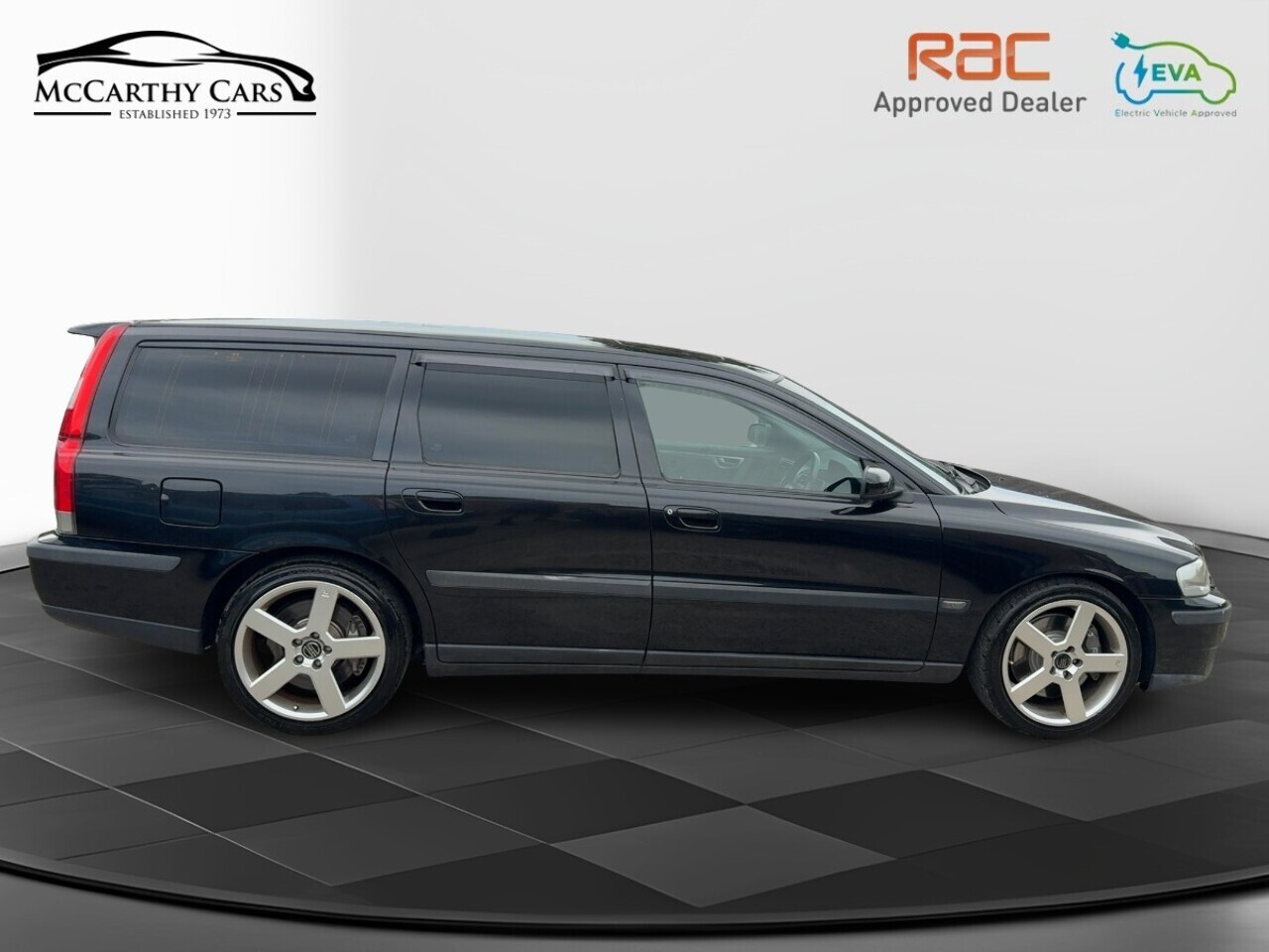 Volvo V70 2 5 T 300 Bhp R Awd Estate - Image 7