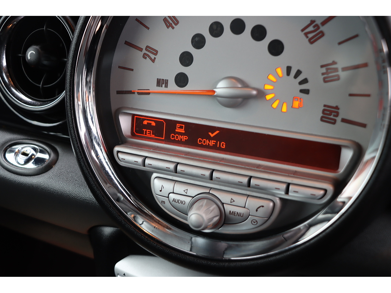Mini Convertible Cooper S - Image 9