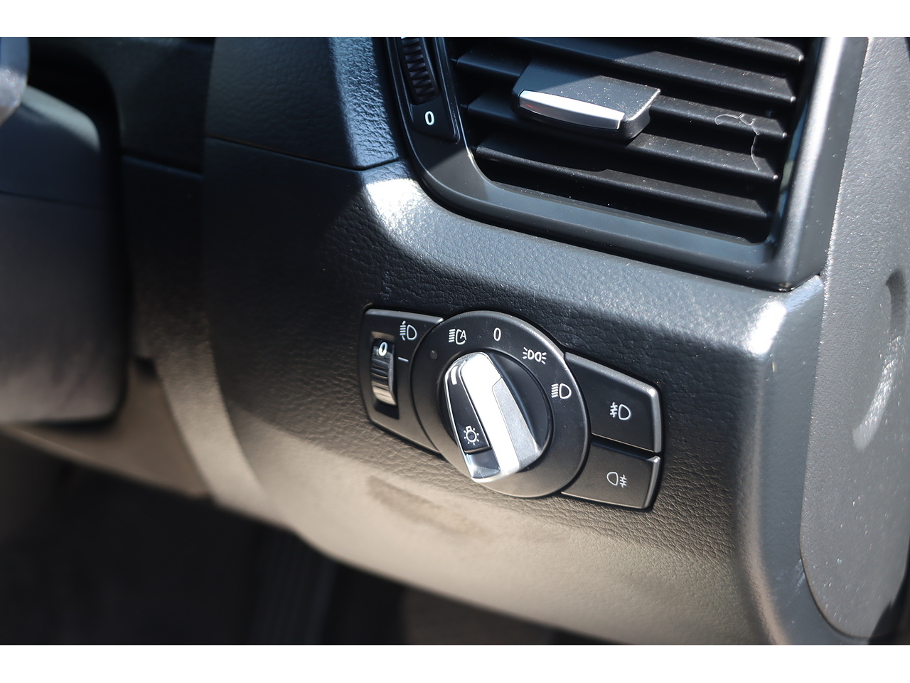 Bmw X1 20I Se - Image 11