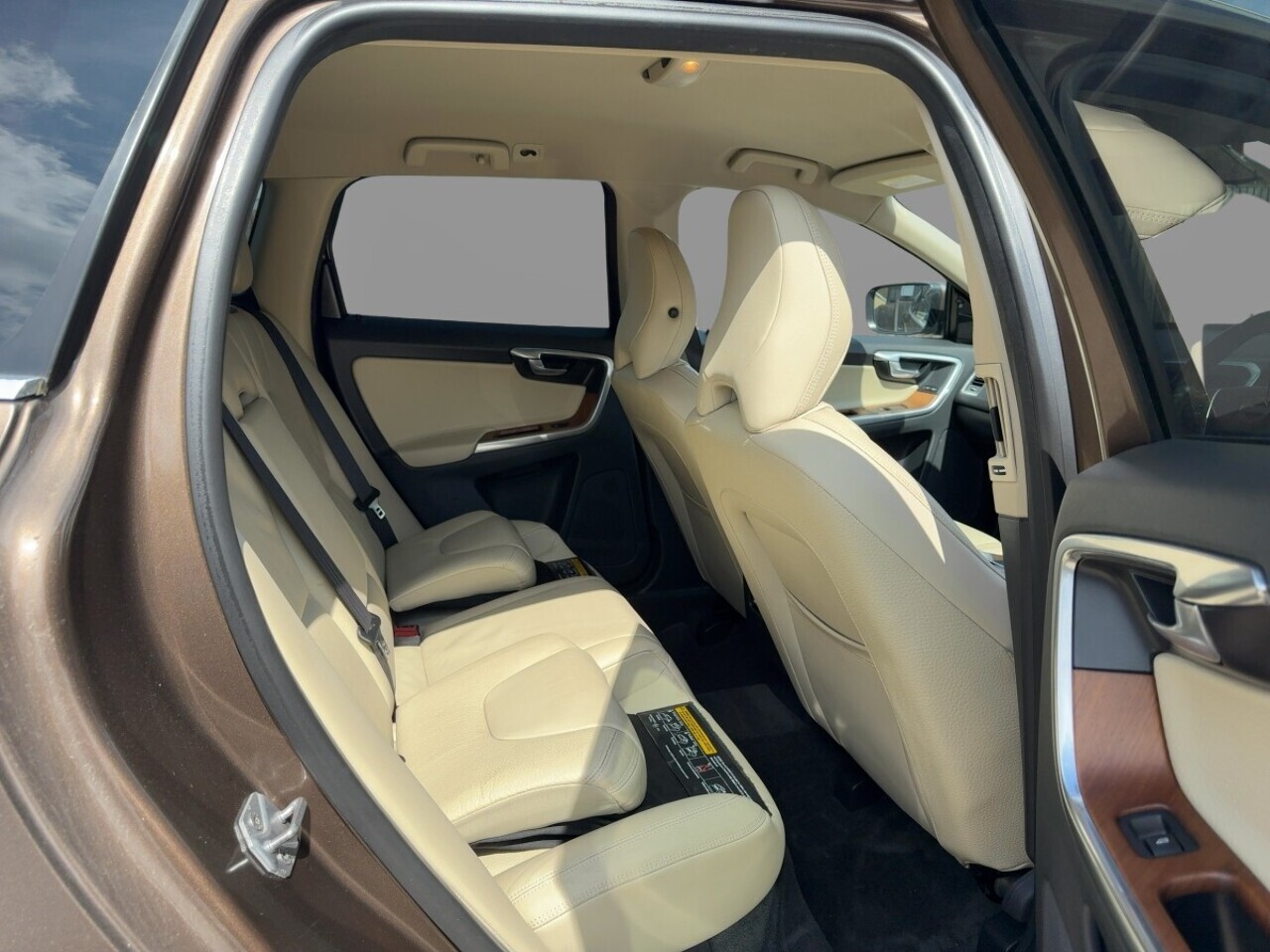 Volvo Xc60 T5 Se - Image 11