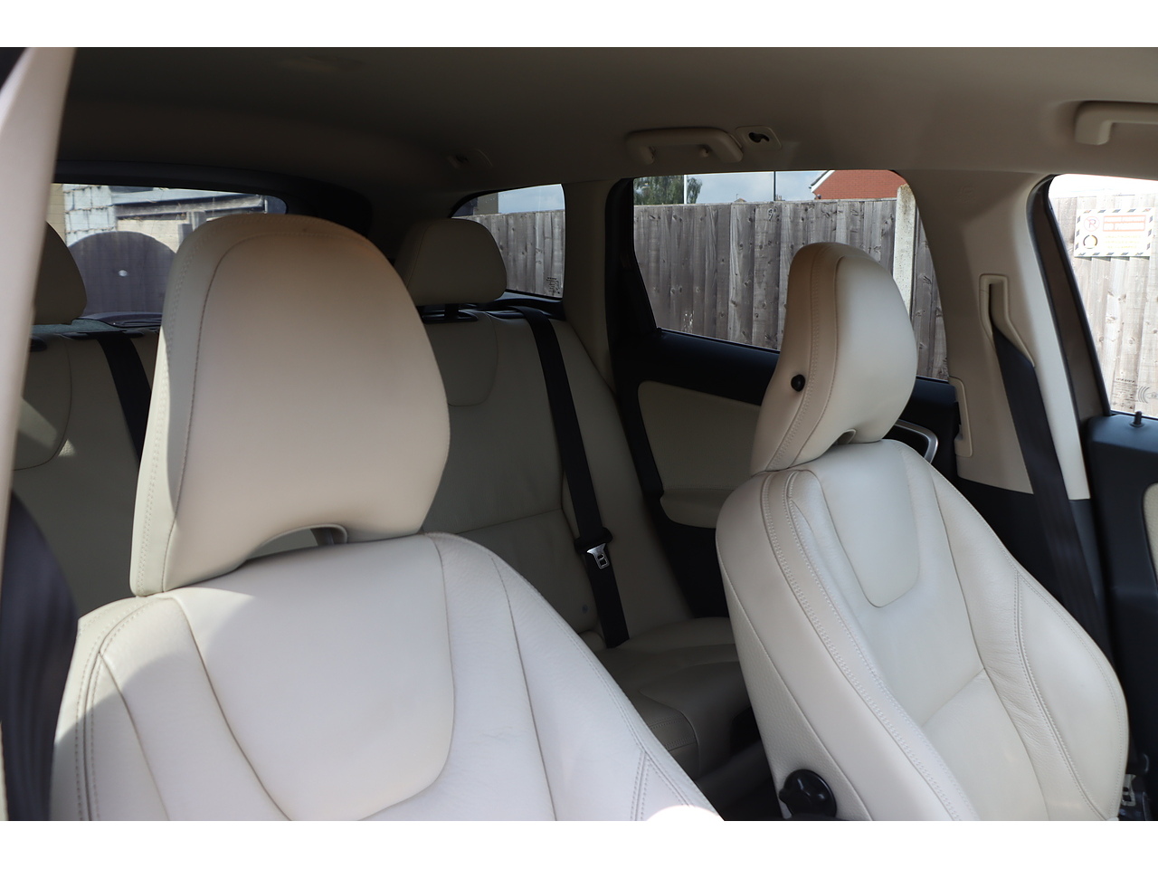 Volvo Xc60 T5 Se - Image 17