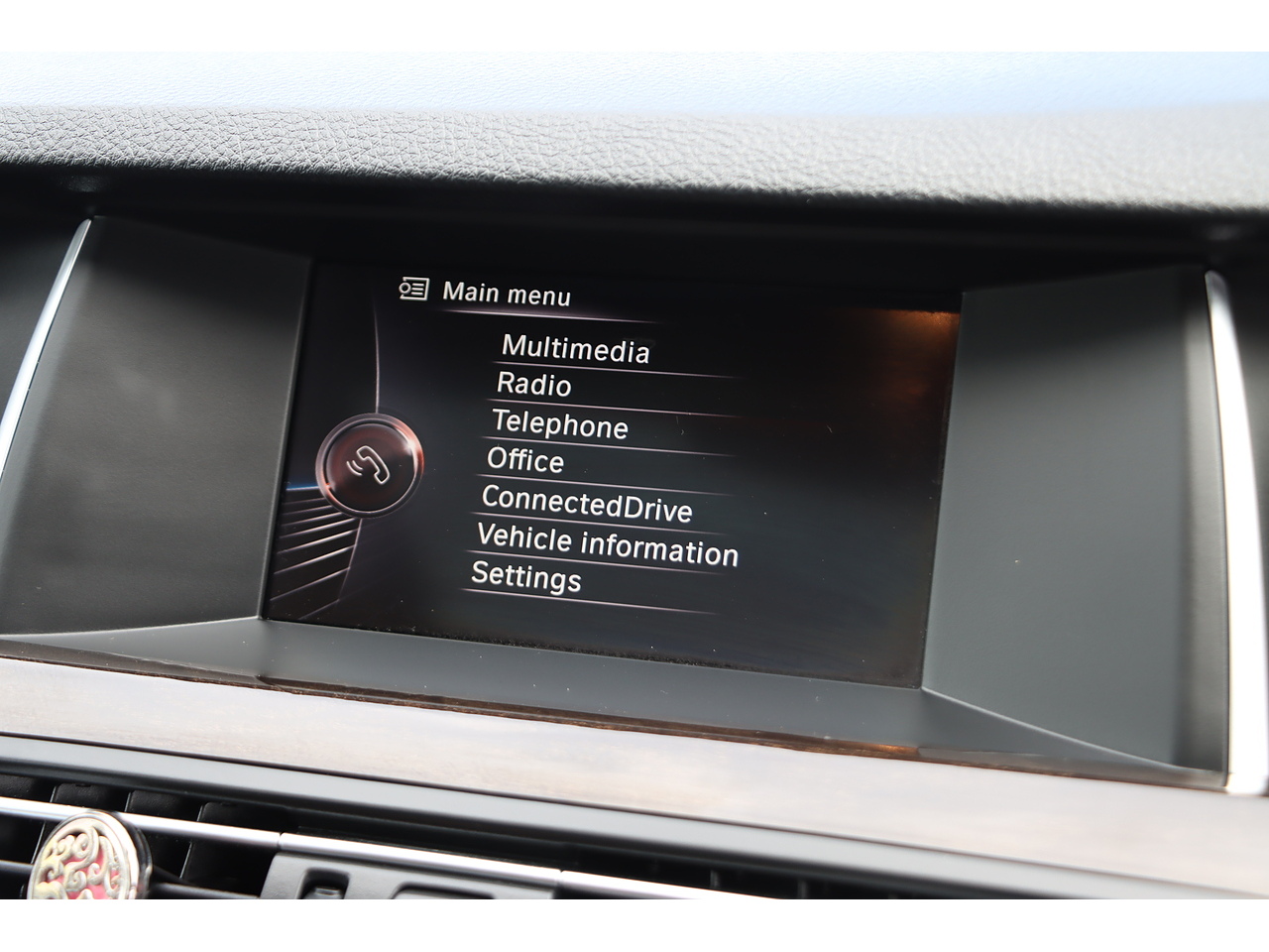 Bmw 5 Series 520I Se - Image 7
