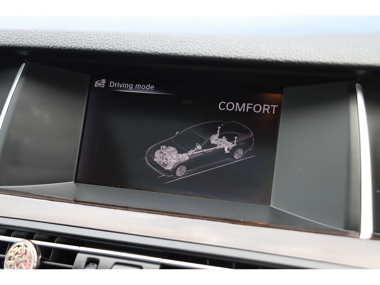 Bmw 5 Series 520I Se - Image 10