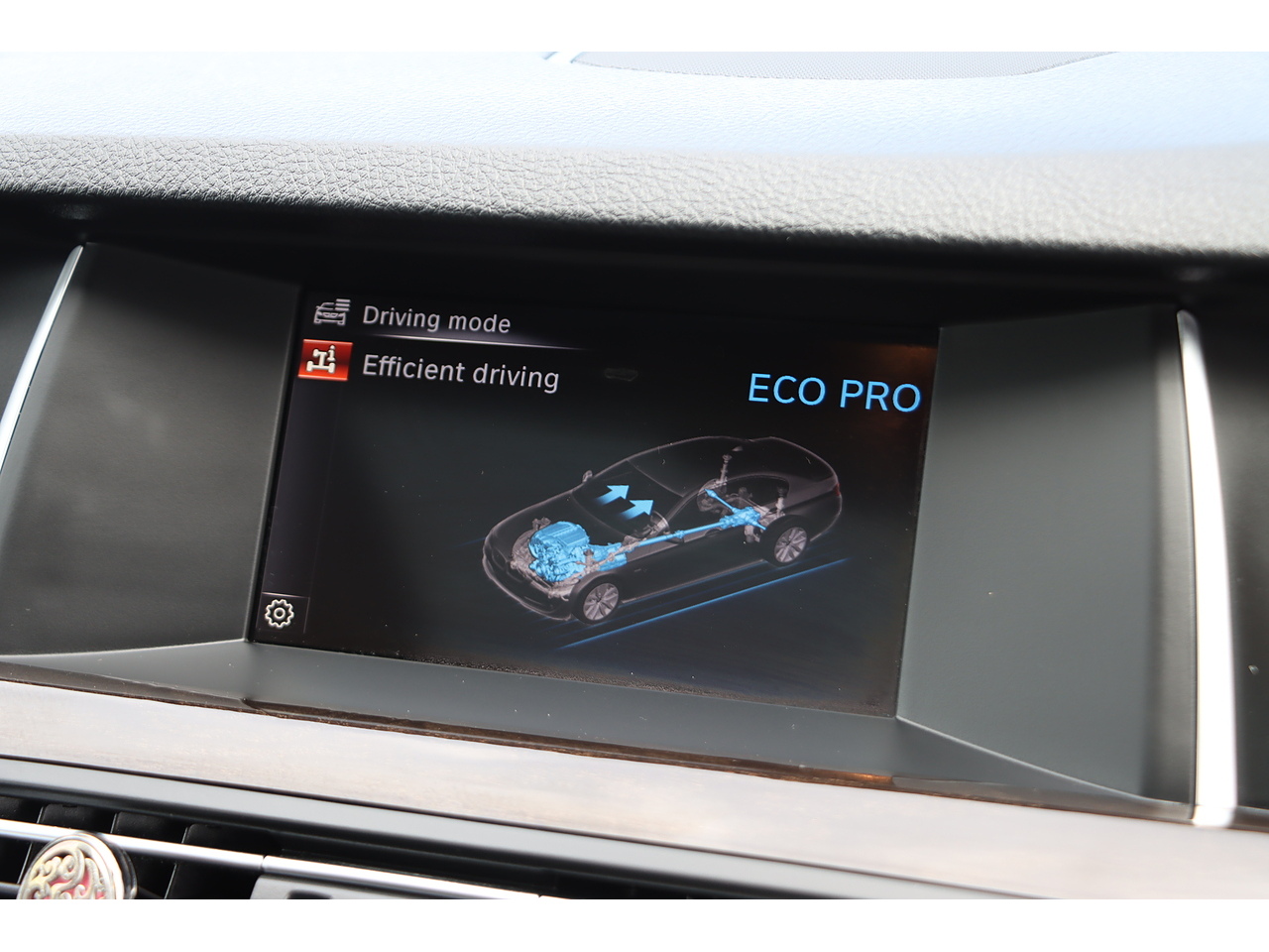 Bmw 5 Series 520I Se - Image 11