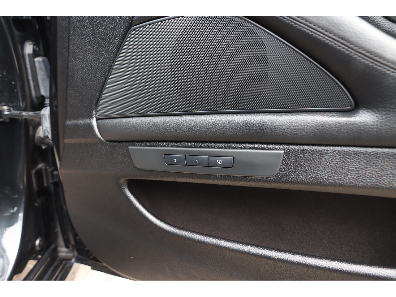 Bmw 5 Series 520I Se - Image 15