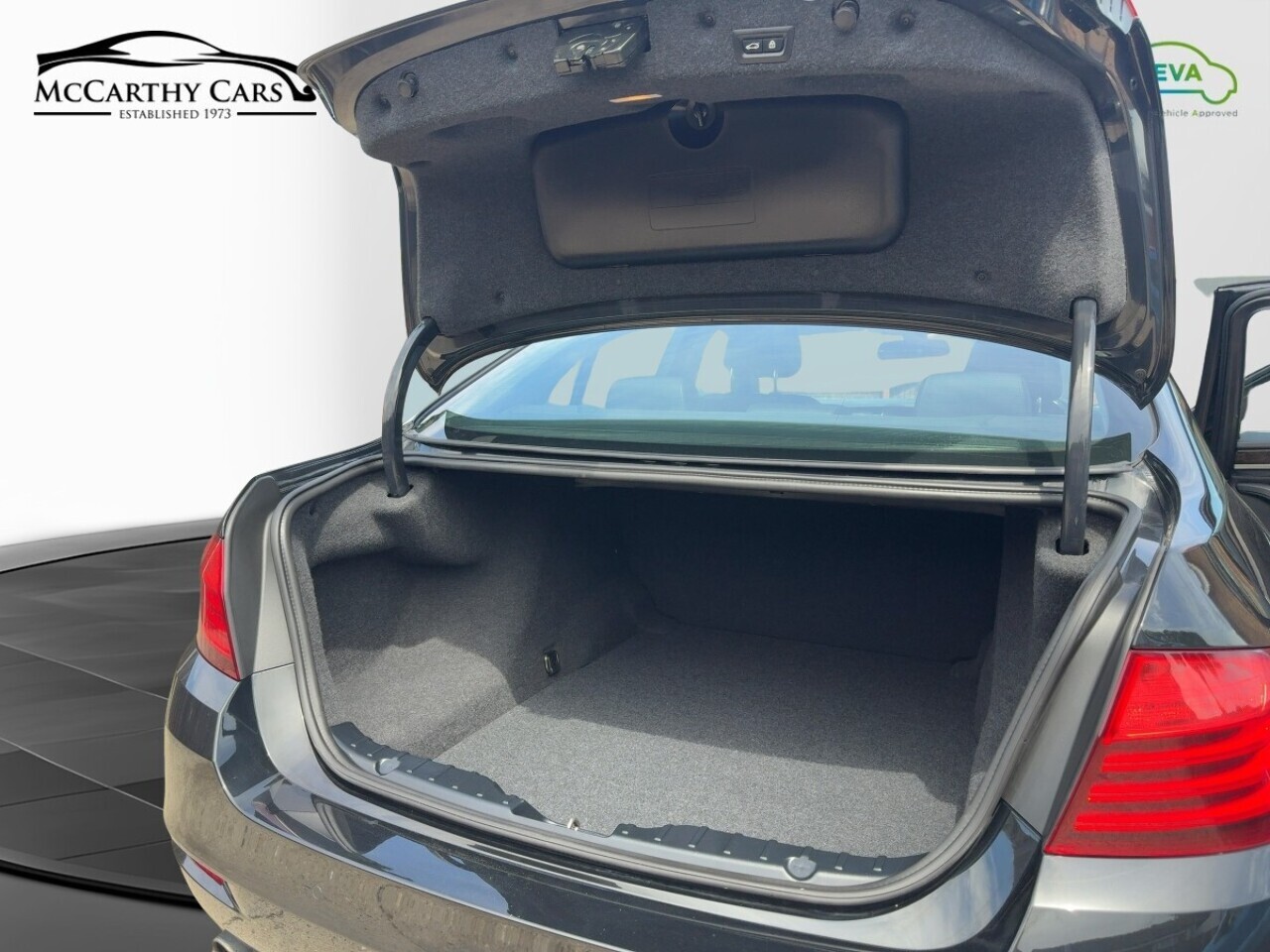 Bmw 5 Series 520I Se - Image 19