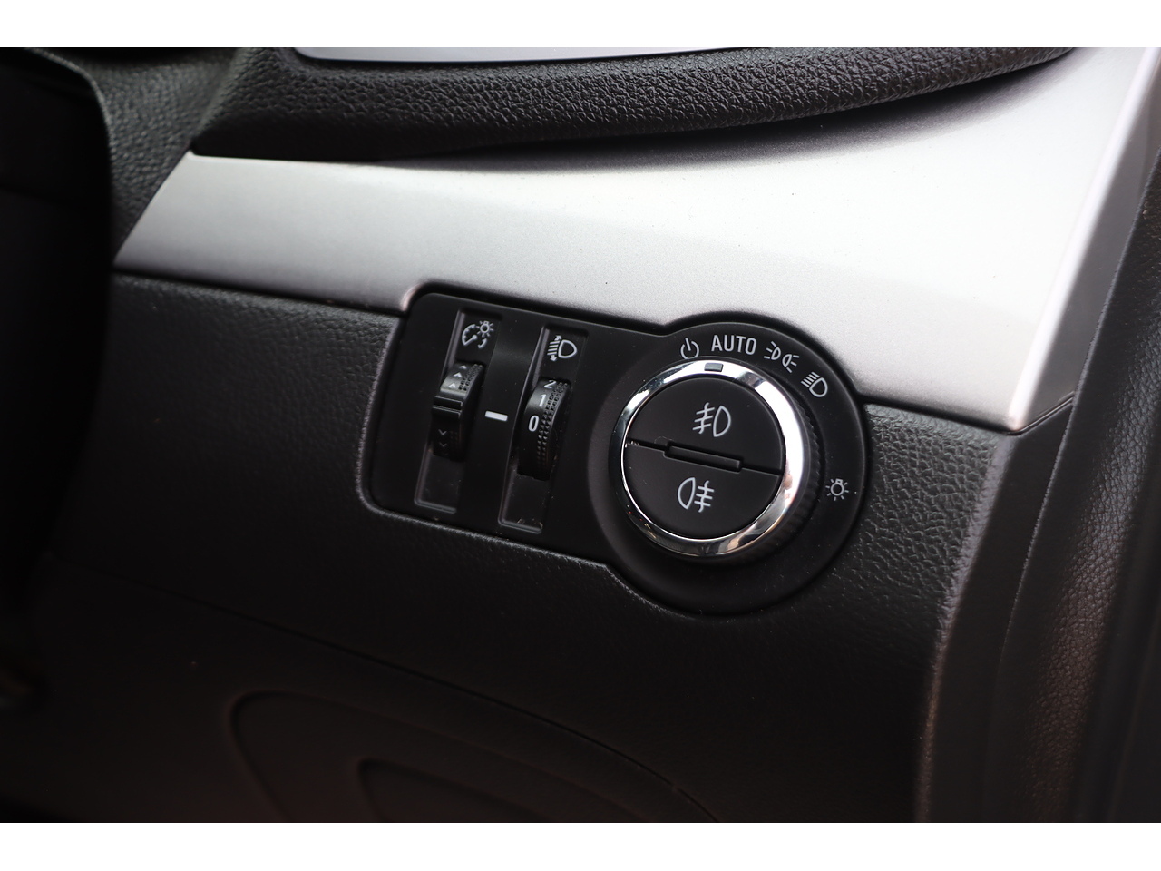 Vauxhall Mokka Exclusiv - Image 19