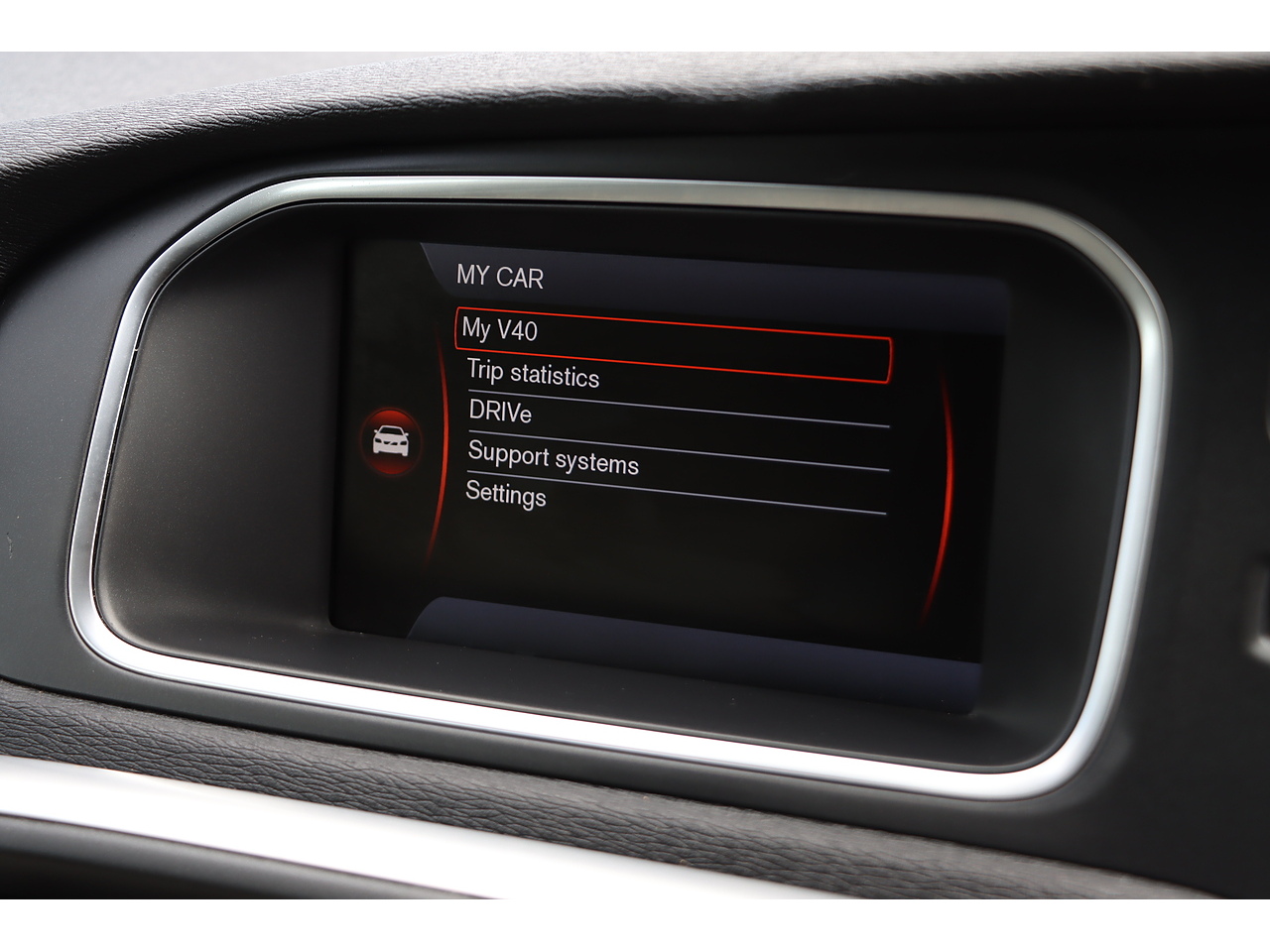 Volvo V40 T4 Se - Image 8