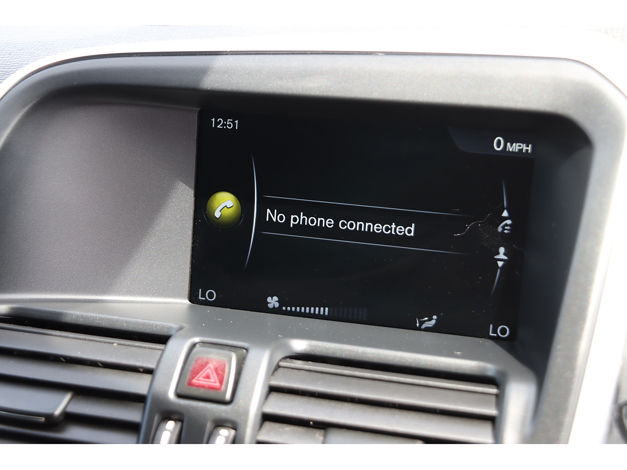 Volvo Xc60 D5 R Design Nav - Image 5