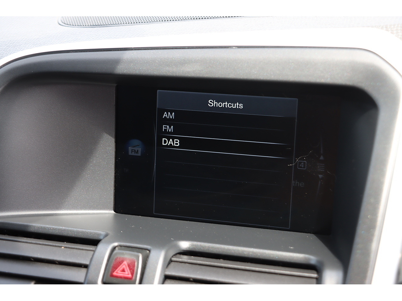 Volvo Xc60 D5 R Design Nav - Image 10