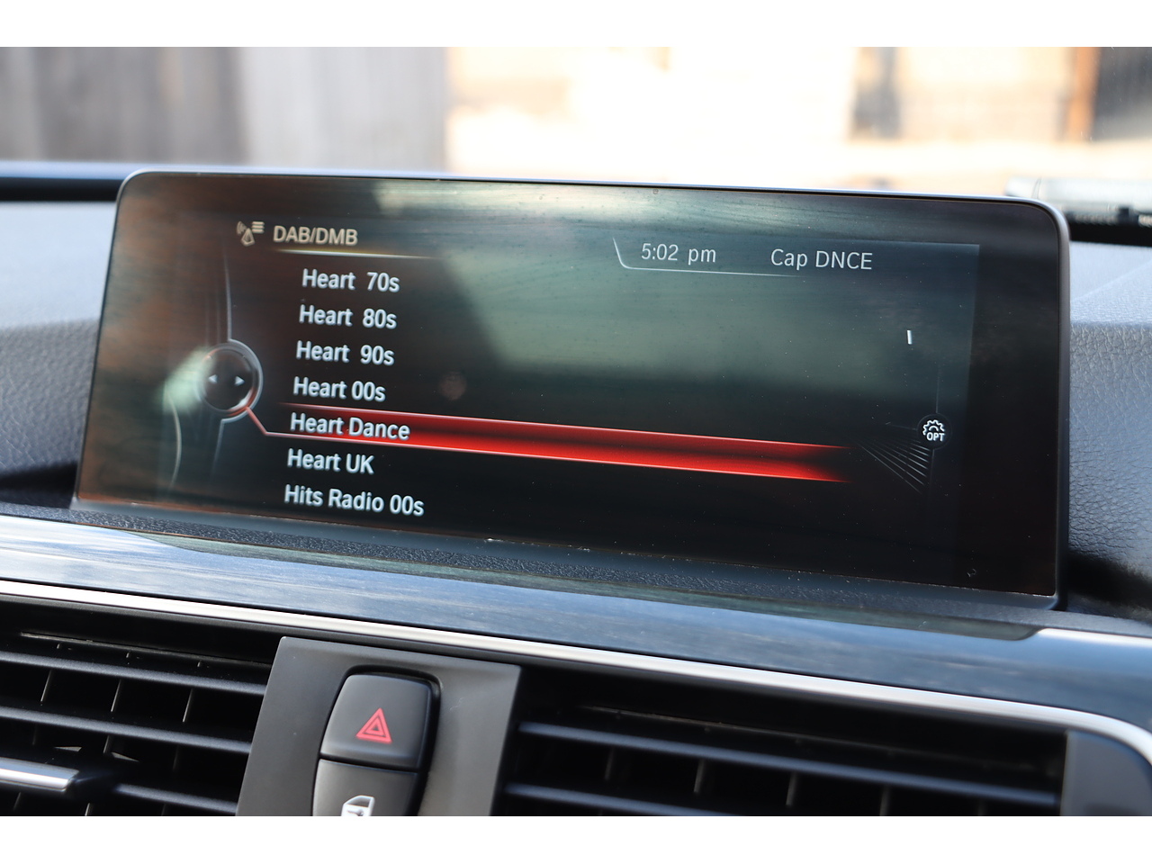 Bmw 3 Series 320I Luxury - Image 11