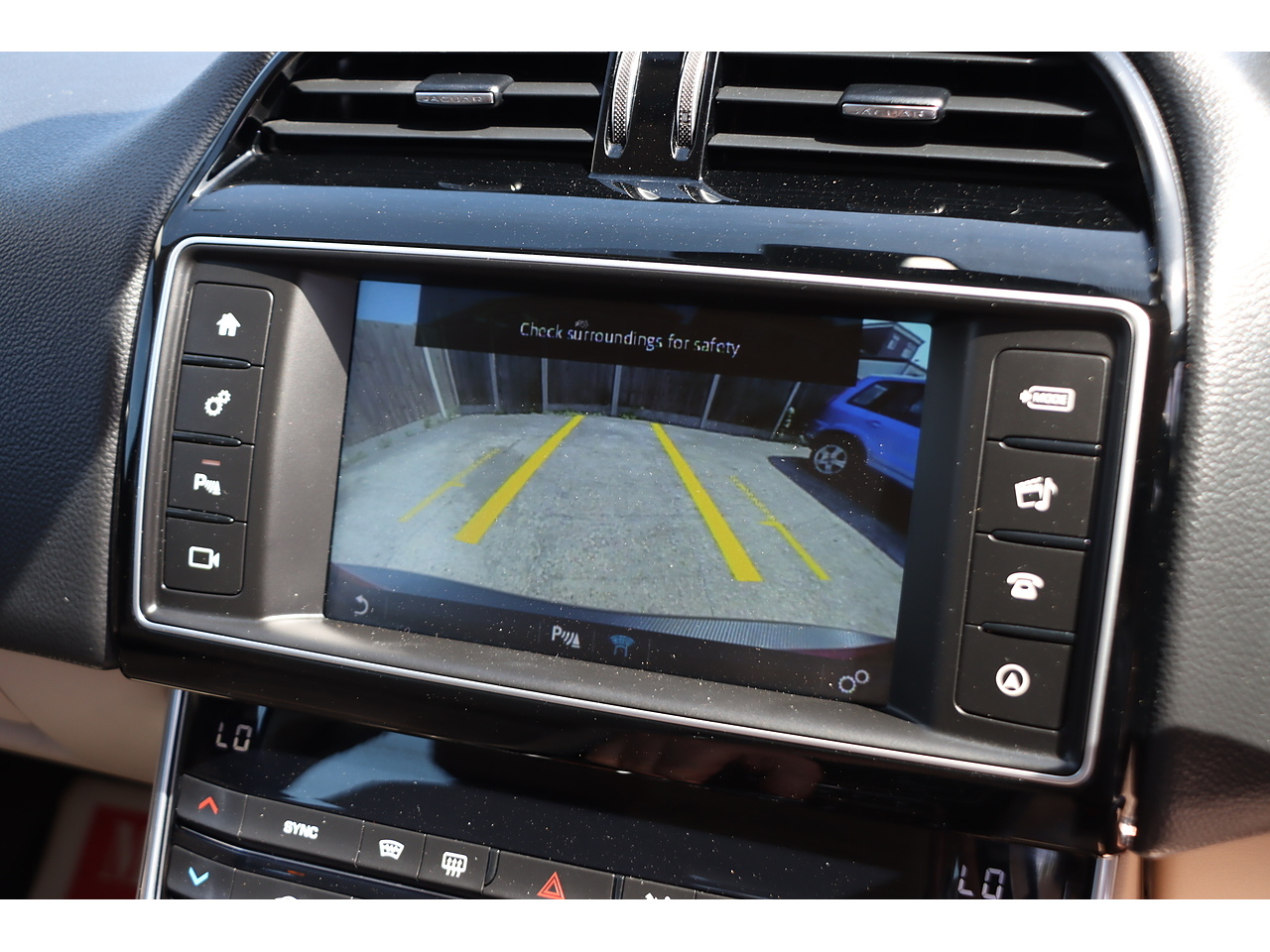 Jaguar Xe Gtdi Prestige - Image 7
