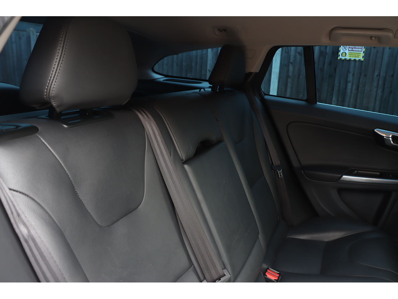 Volvo V60 T5 Se Lux - Image 20
