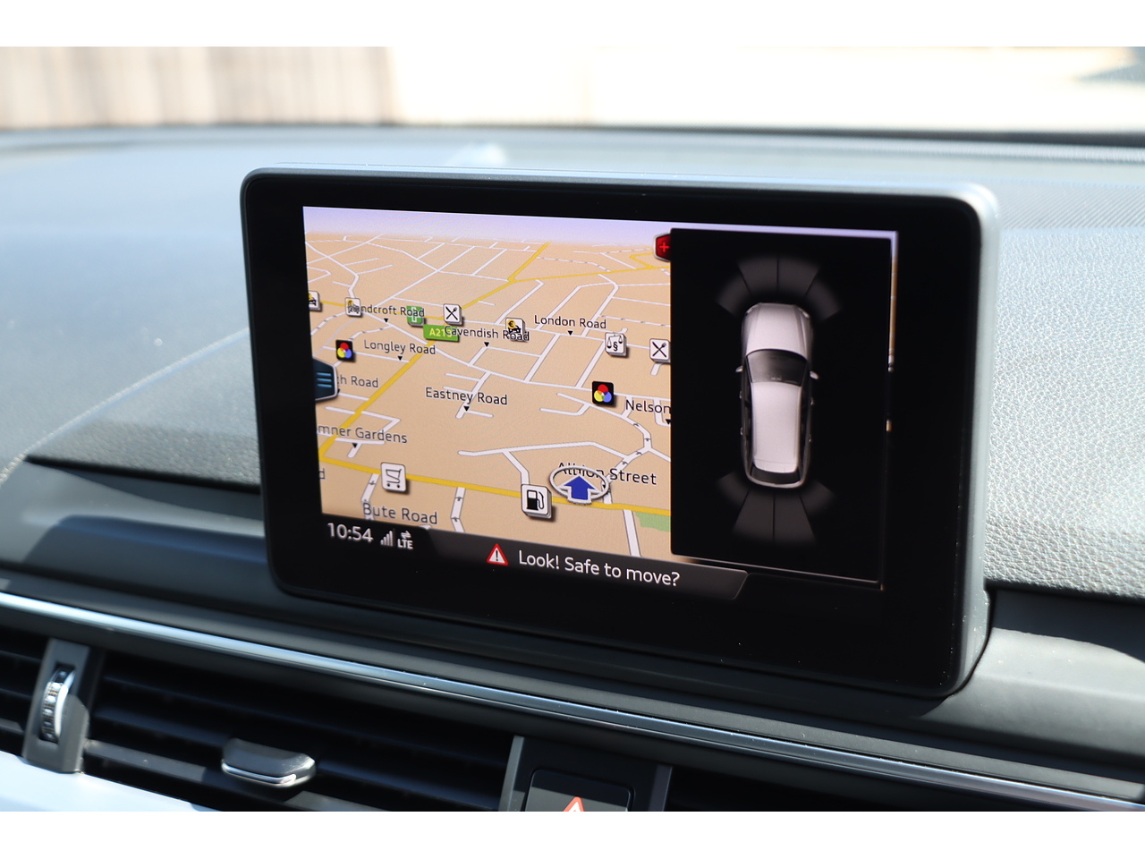 Audi A4 Avant Tfsi S Line - Image 6
