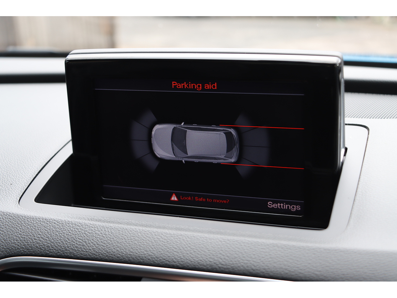 Audi Q3 Tfsi Cod S Line Edition - Image 10