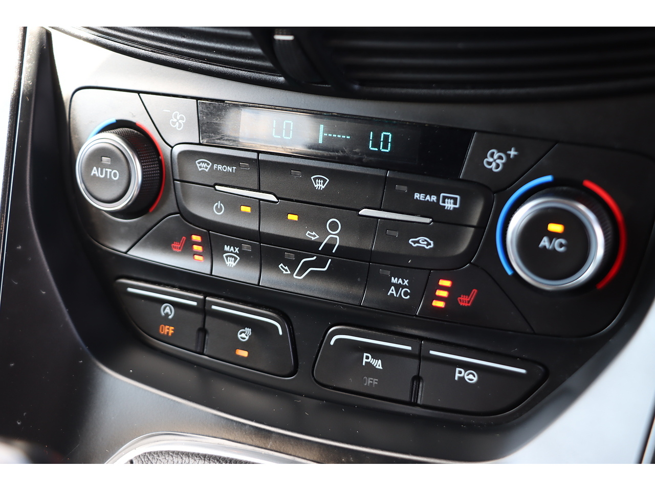 Ford Kuga T Ecoboost St Line - Image 11