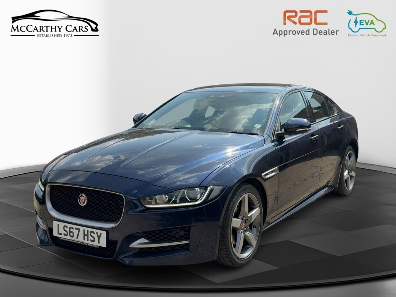 Jaguar Xe D R Sport
